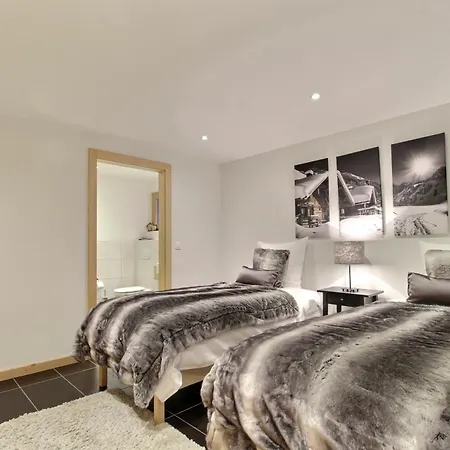 Alpine Chic Jacuzzi Sauna *