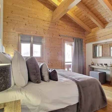 Chalet Alpine Chic Jacuzzi Sauna