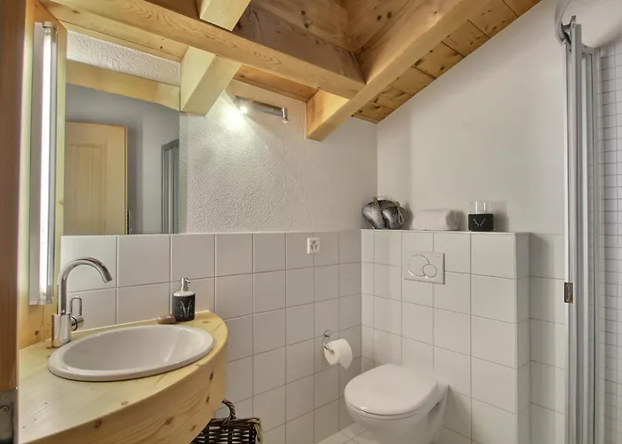 Chalet Alpine Chic Jaccuzi Sauna