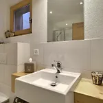Alpine Chic Jaccuzi Sauna ル・クロセッツ